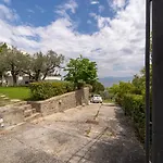 Elia Kavala - Mediterranean PalaiónTsiflíkion