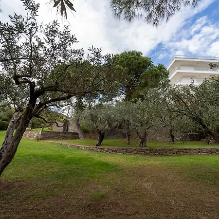Elia Kavala - Mediterranean Vilă