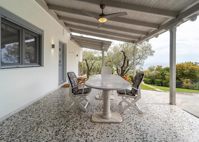 Elia Kavala - Mediterranean Villa PalaiónTsiflíkion